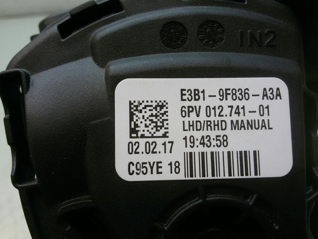 Ford Ka Plus E3B19F836A3A Gaspedalwertgeber elektronisches Gaspedal original BJ2017