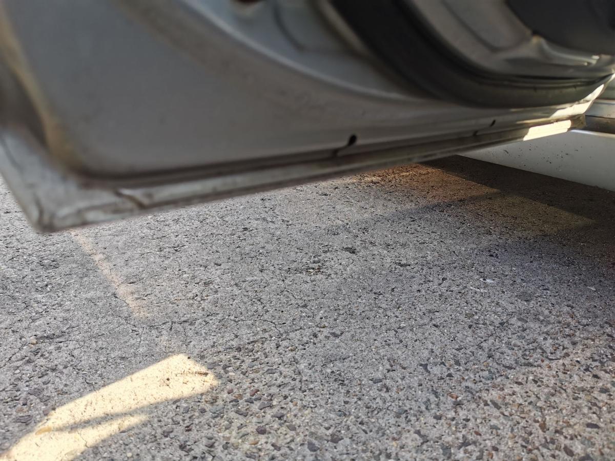 Toyota Avensis T25 Kombi Tür Autotür Fondtür hinten links 1C0 Radiant Silver ROH