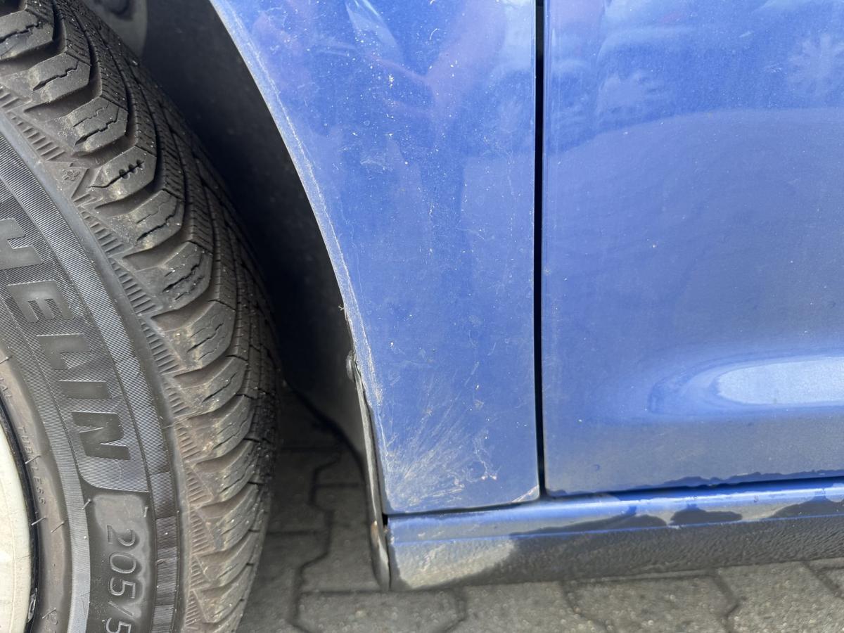 VW Touran 1T original Kotfl&uuml;gel vorn links LL5M Indienblau Facelift Bj.2008
