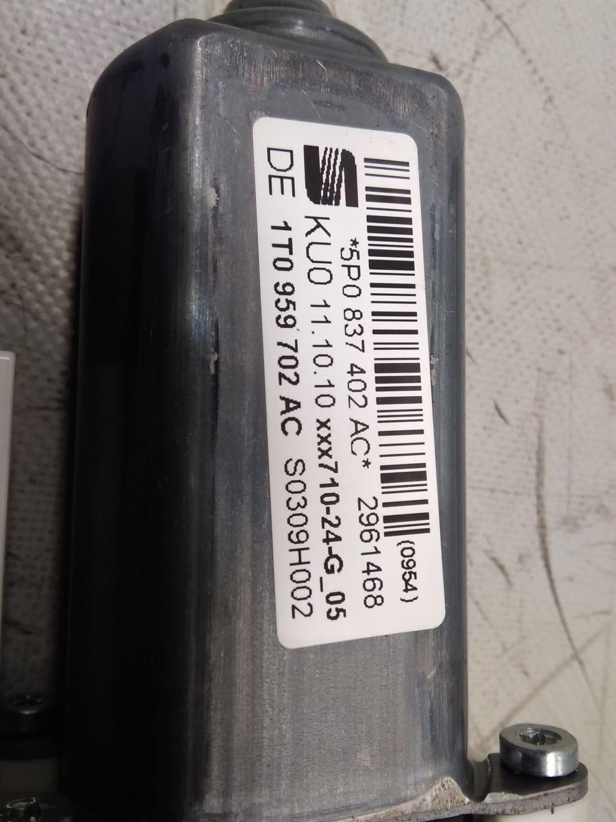 Seat Altea 5P original Fensterhebermotor vorn rechts 1T0959702AC BJ2011