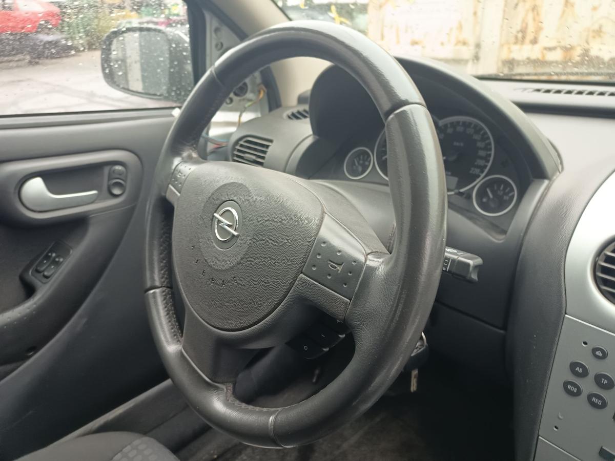 Opel Corsa C 3-TRG Bj 2005 original Lenkrad(Leder) mit Radiobedienung 0913297
