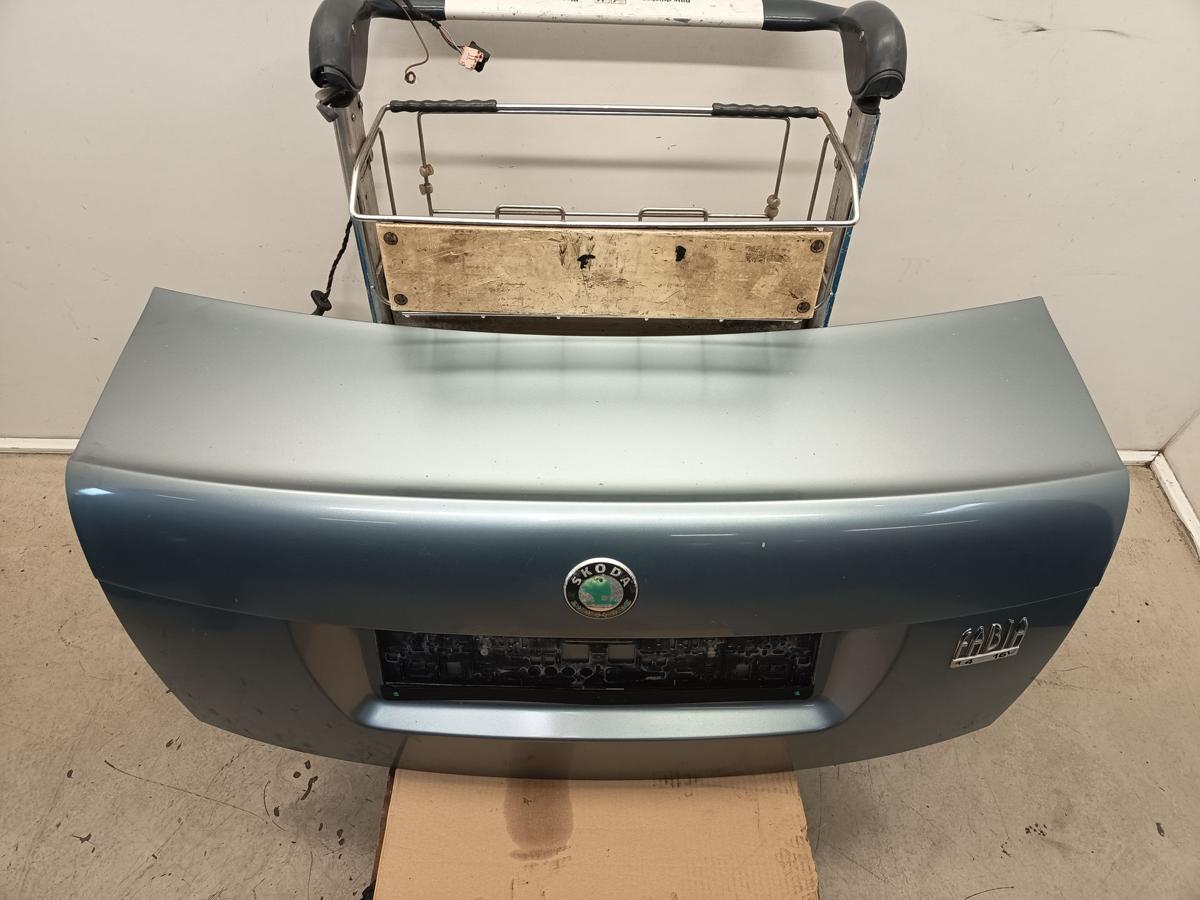 Skoda Fabia 6Y Stufenheck original Heckklappe LF7U Stone Grey Baujahr 2003