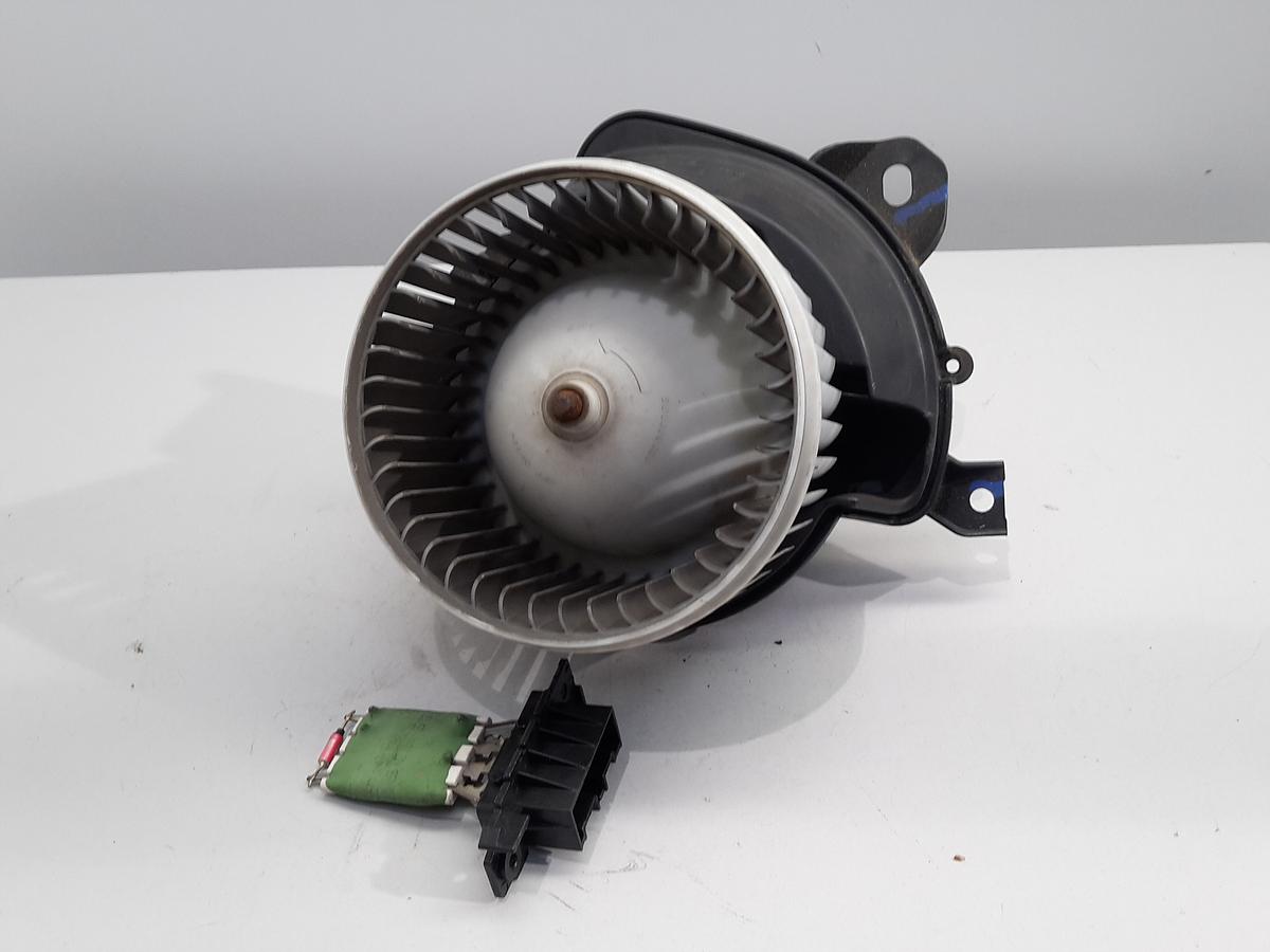 Opel Corsa D Bj 2007 orig Gebläsemotor mit Vorwiderstand