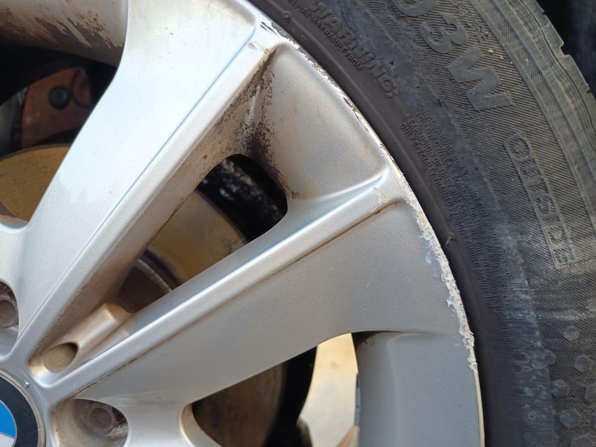 BMW E87 original Satz Alufelgen 7x17 mit Sommerreifen Kumho DOT 24