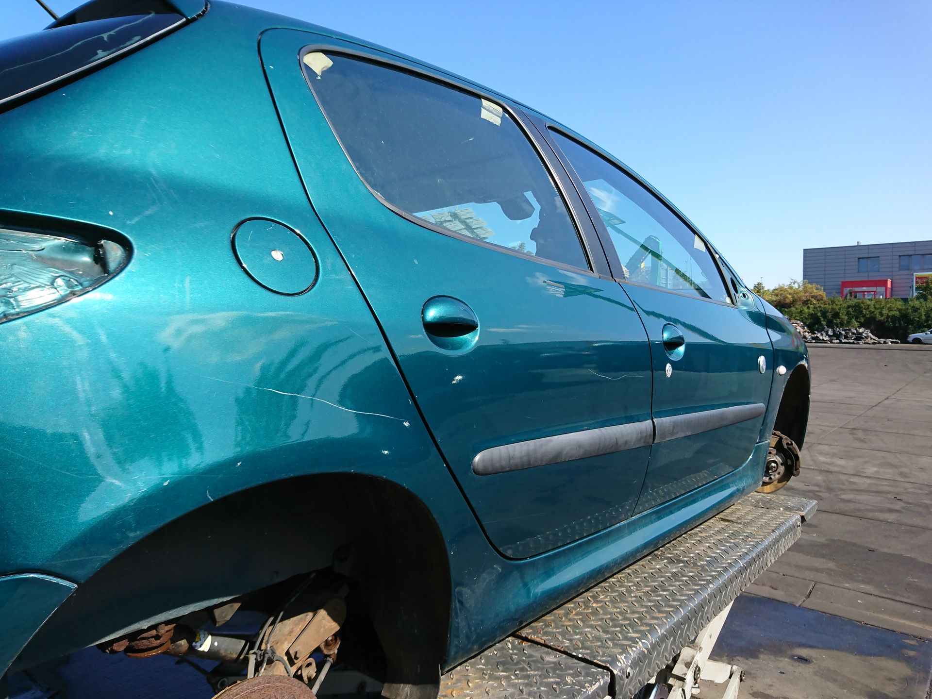 Peugeot 206 5trg orig Tür hinten rechts KSJ Grün Tie Break Bj 00