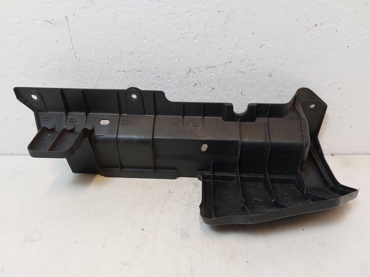 Hyundai i30 PD Mild Hybrid Luftf&uuml;hrung vorn Schlosstr&auml;ger Plastikluftleitblech