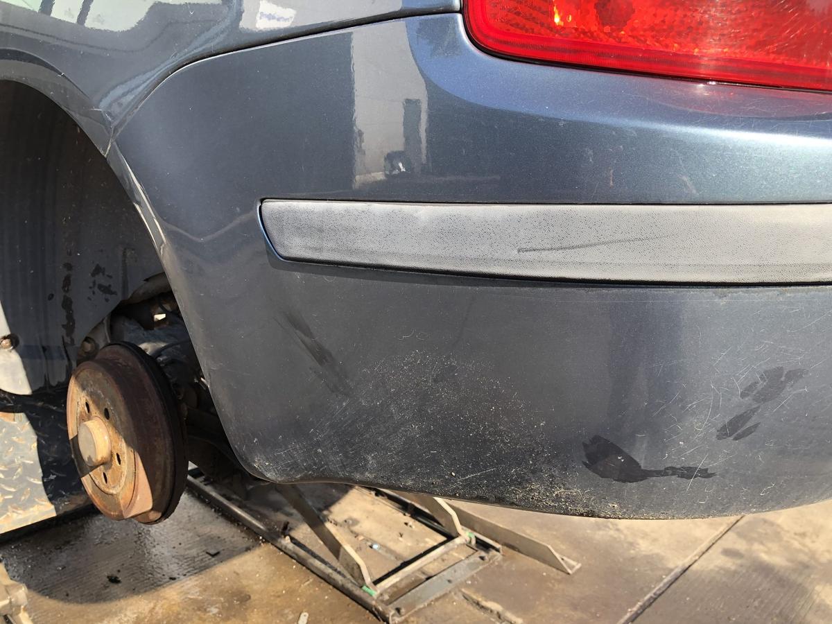 Skoda Fabia I 6Y Combi orig Stoßstange Fänger hinten/Heck F7V Graphite grey Bj05