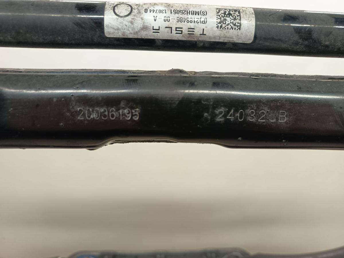 Tesla Model Y original Hinterachstr&auml;ger Baujahr 2025