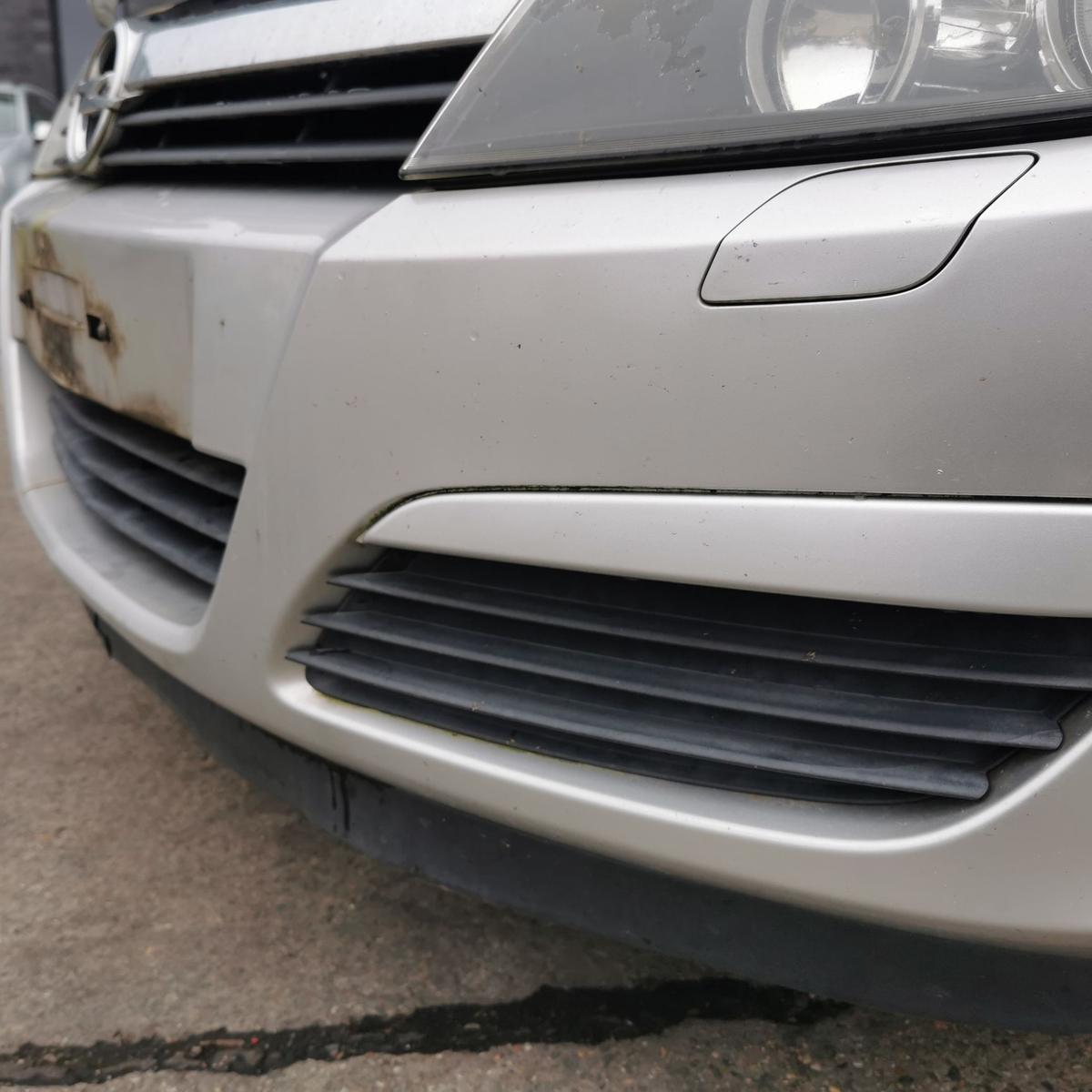 Opel Astra H Caravan Stossfänger Stossstange Bumper vorn SRA Z157 Starsilber