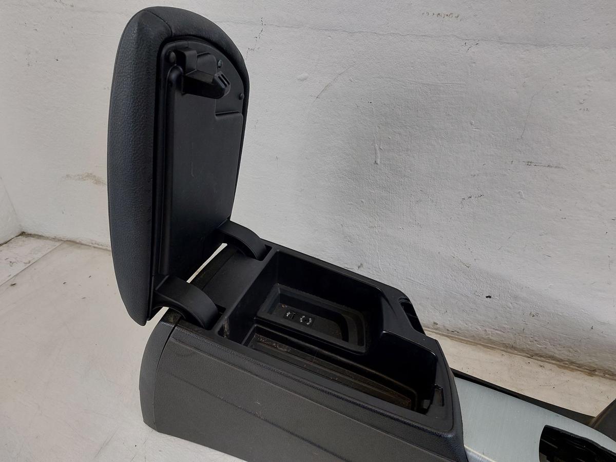 BMW 1er F20 Mittelkonsole Tunnelverkleidung mit Armlehne Mittelarmlehne