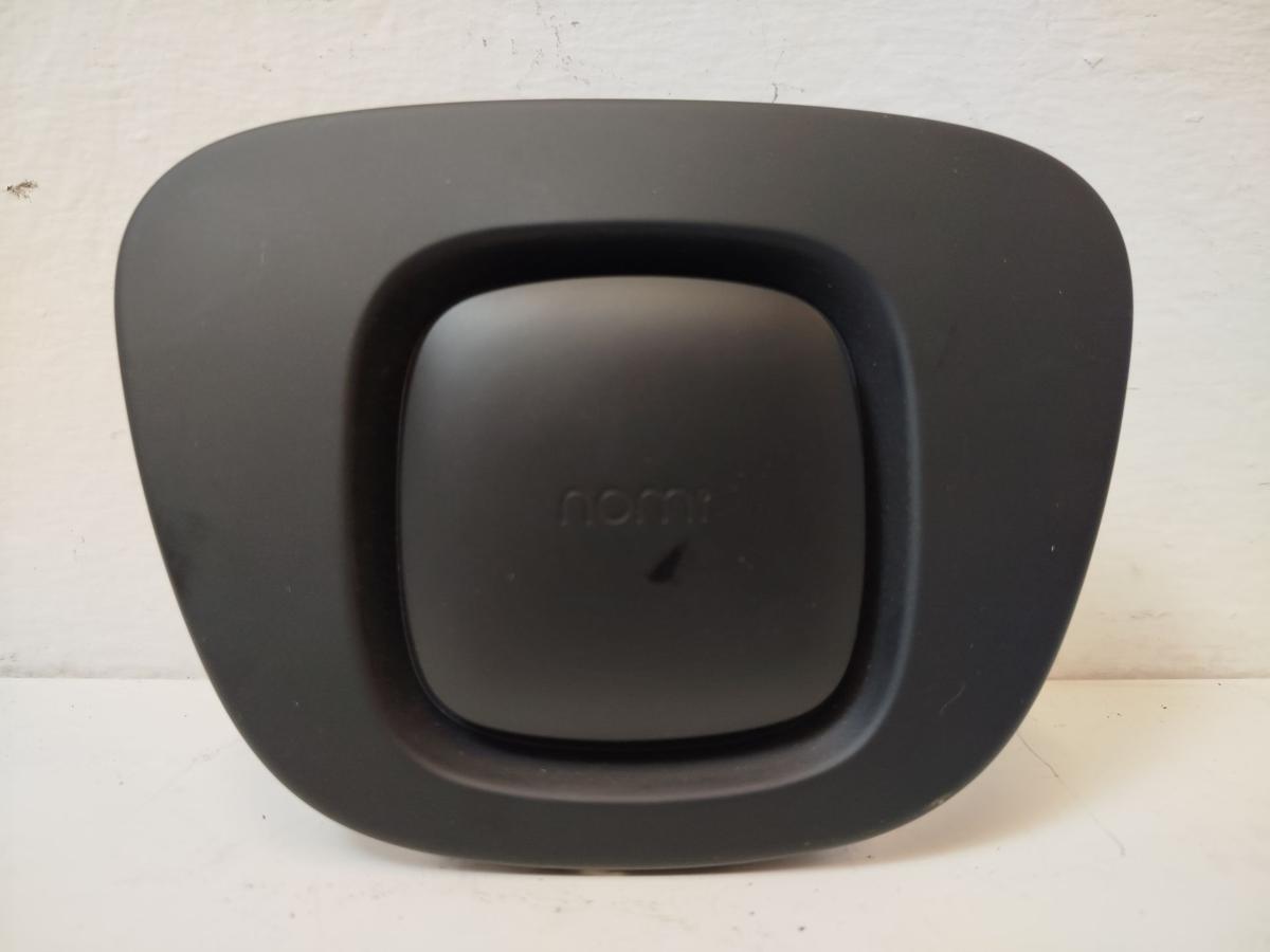 NIO EL6 Elektro SUV Nomi Assistent Armaturenbrett mitte oben OEM