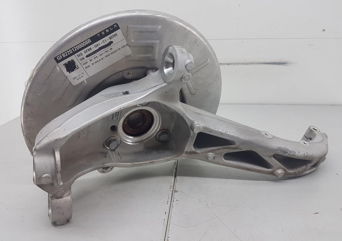 Tesla Model Y Achsschenkel vorn rechts Bj2022 355x25mm Dualmotor Performance