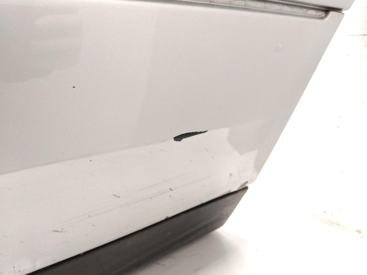 VW Golf 3 Variant original Sto&szlig;f&auml;nger Sto&szlig;stange hinten LB7Z Satinsilber BJ1998