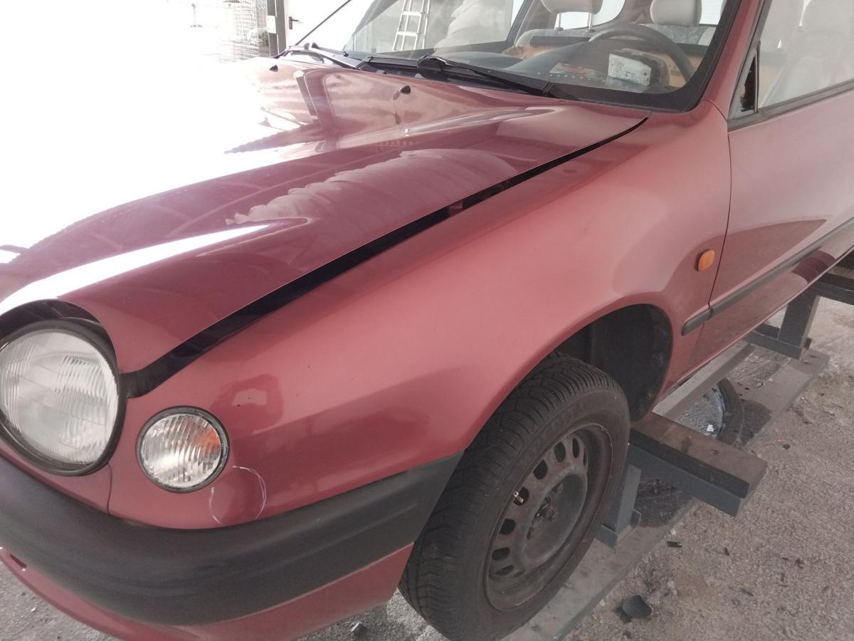 Toyota Corolla E11 original Kotflügel vorn links BJ1997 3L6 coral reef pearl
