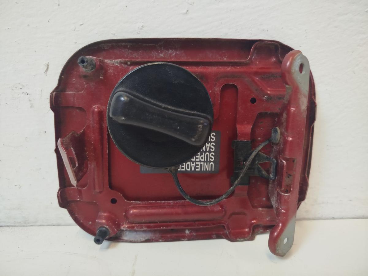 Nissan Qashqai J11 Tankklappe Tankdeckel Tankverschluss NAJ Magnetic Red