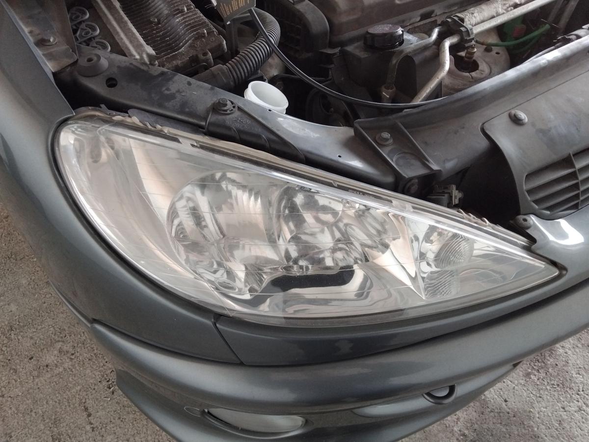 Peugeot 206 original Scheinwerfer vorn rechts Facelift Halogen mit LWR BJ2008