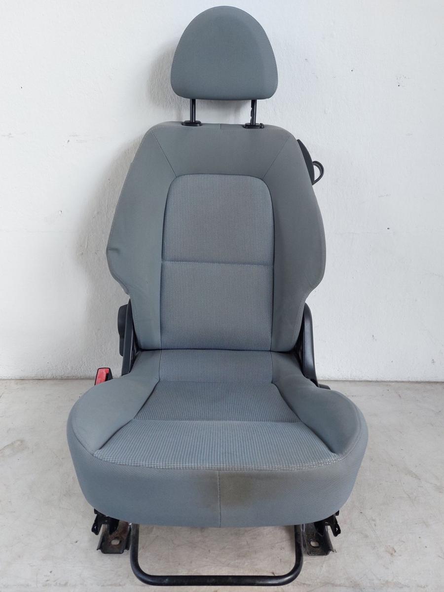 Mitsubishi Colt CZC Cabrio Sitz vorn links Fahrersitz Stoff hellgrau