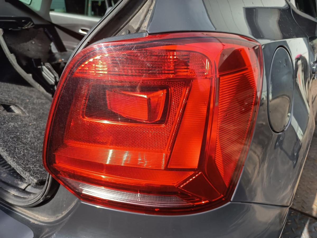VW Polo V 6C original R&uuml;ckleuchte rechts Heck Schluss Licht Bj 2014