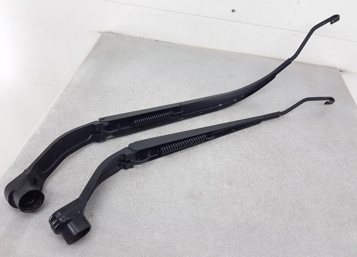 Mitsubishi Eclipse Cross Wischerarmsatz vorn Bj2023 Wischerarm rechts links
