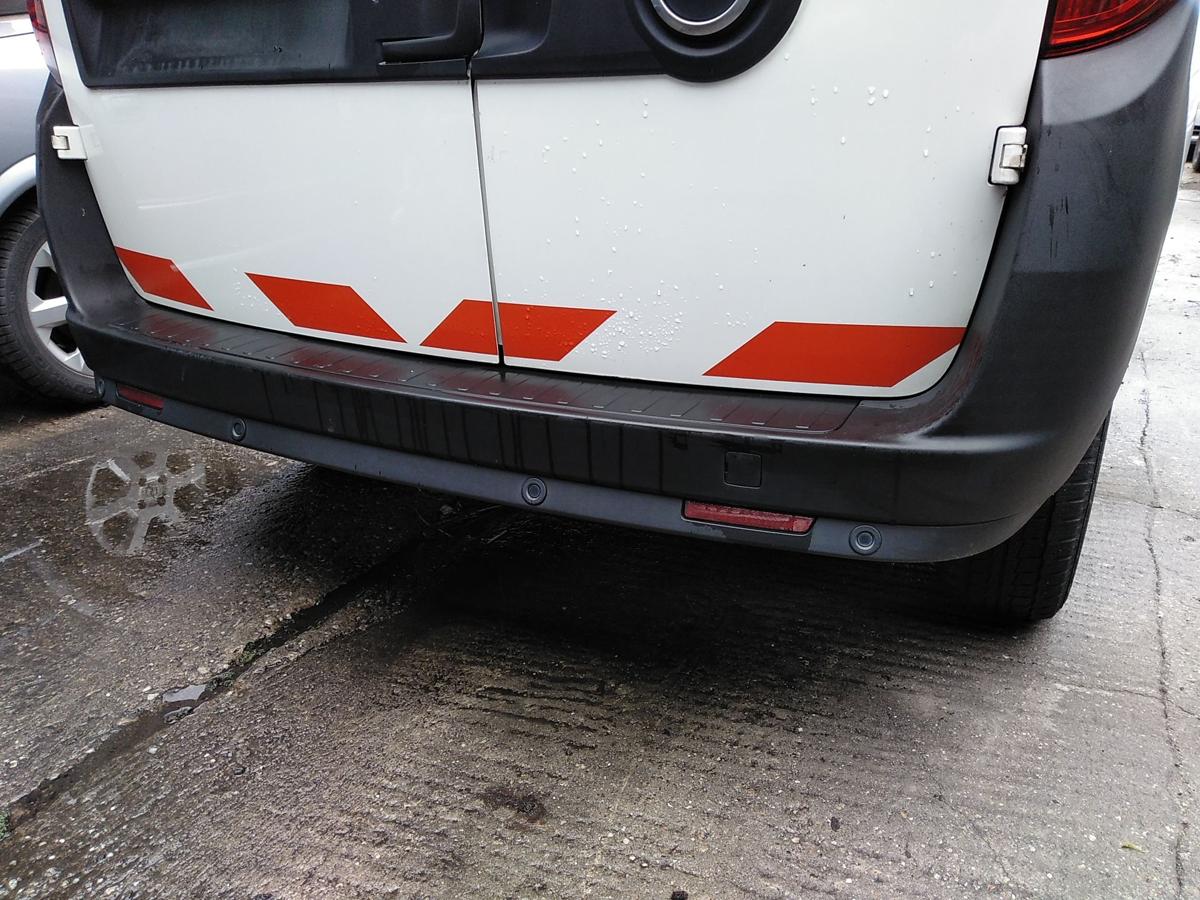 Opel Combo D original Stoßstange Stoßfänger hinten mit PDC Bj.2014