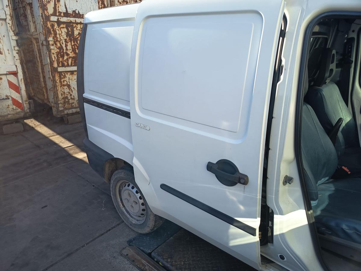 Fiat Doblo Cargo 223 original Schiebet&uuml;r hinten rechts Fond Wei&szlig; uni Bj 2001
