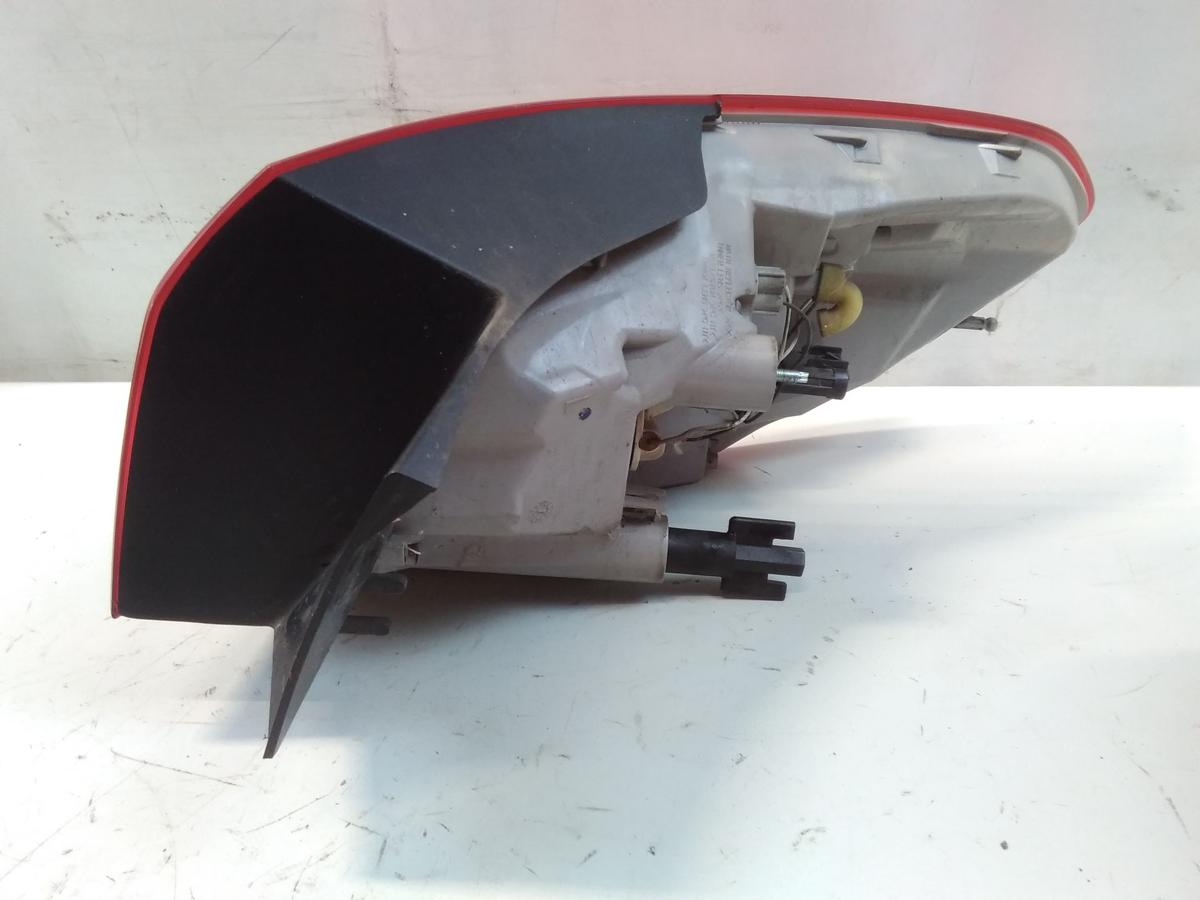 Opel Astra J Sports Tourer orig.R&uuml;ckleuchte Schlussleuchte links aussen BJ2011