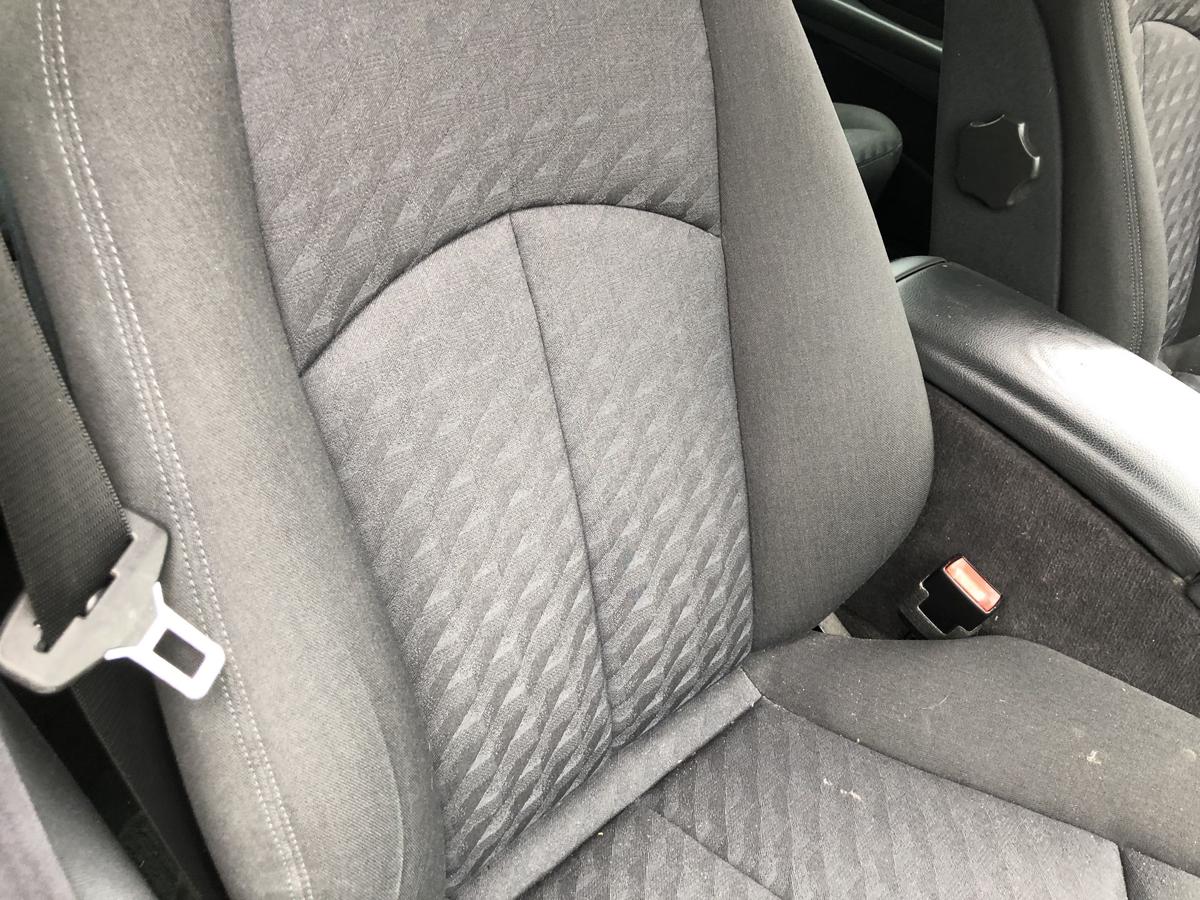 Mercedes W211 Limo E Klasse Sitz vorn rechts Beifahrersitz Stoff mit Heizung