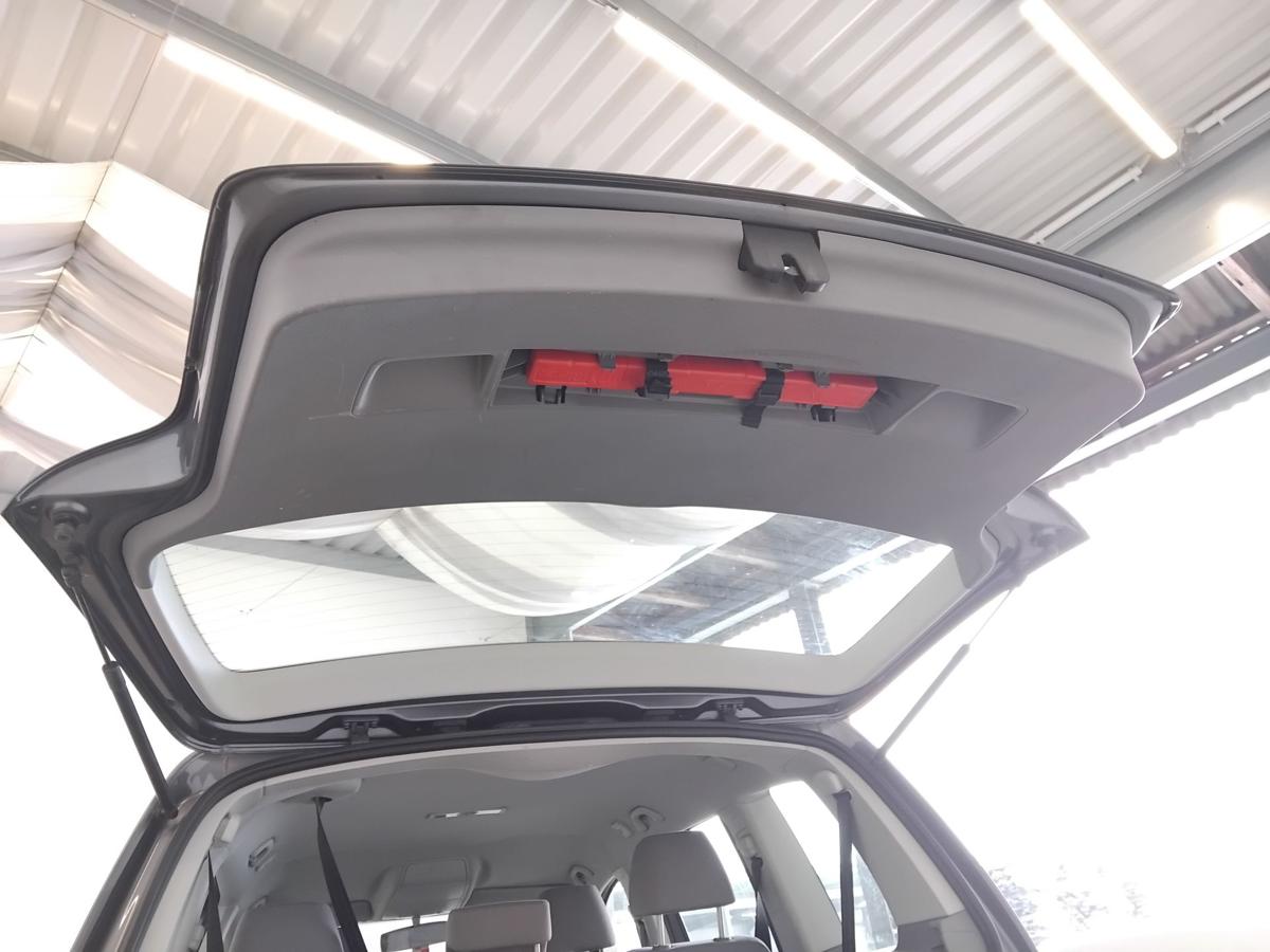 VW Touran 1T Heckklappe LD7X platingraumetallic mit Heckscheibe BJ2007