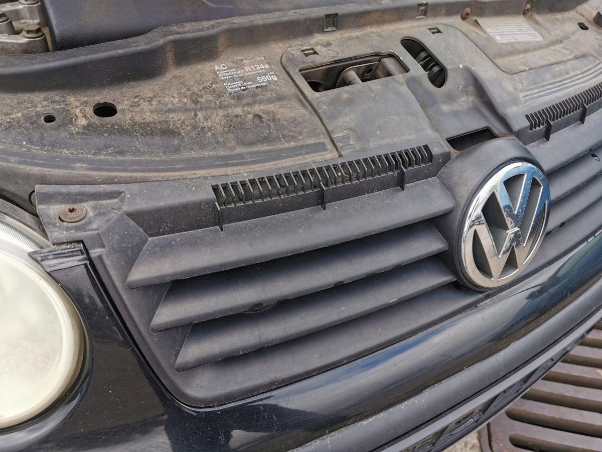VW Polo 9N1 Kühlergrill Grill Frontgrill Kühlergitter mit Logo vorn bis 2005