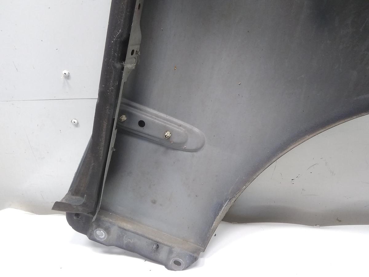 Mercedes CLK 209 original Kotfl&uuml;gel vorn links tansanitblaumetallic 359 Bj.2002