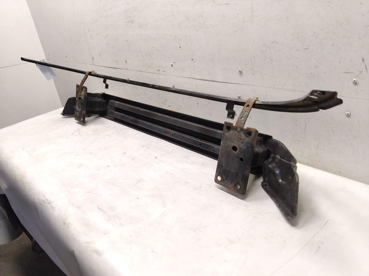 Peugeot Boxer 250 Facelift original Tr&auml;ger Verst&auml;rkung Sto&szlig;f&auml;nger vorn Bj.2017