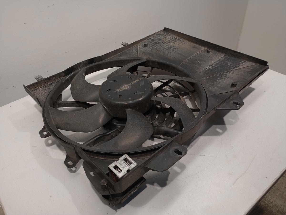 Citroen C3 II orig Elektrol&uuml;fter mit Zarge 1560ccm 68kW Benzin Bj 2014