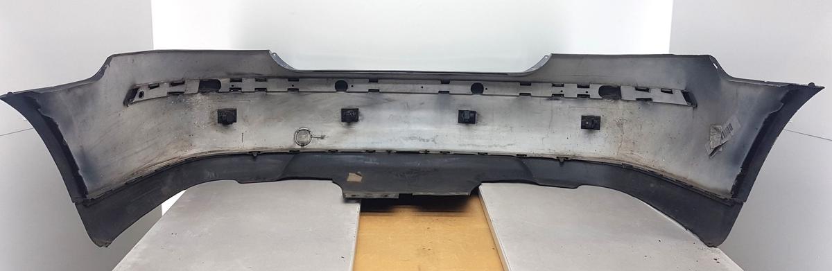 Ford Mondeo Stoßstange Stoßfänger hinten 3S7117906 Graphit Grau Bj02 Limousine