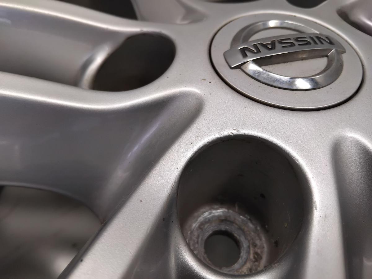 Nissan Qashqai J10 original Alufelge 6.5x17CH5 ET40 40300BR07A Bj.2011