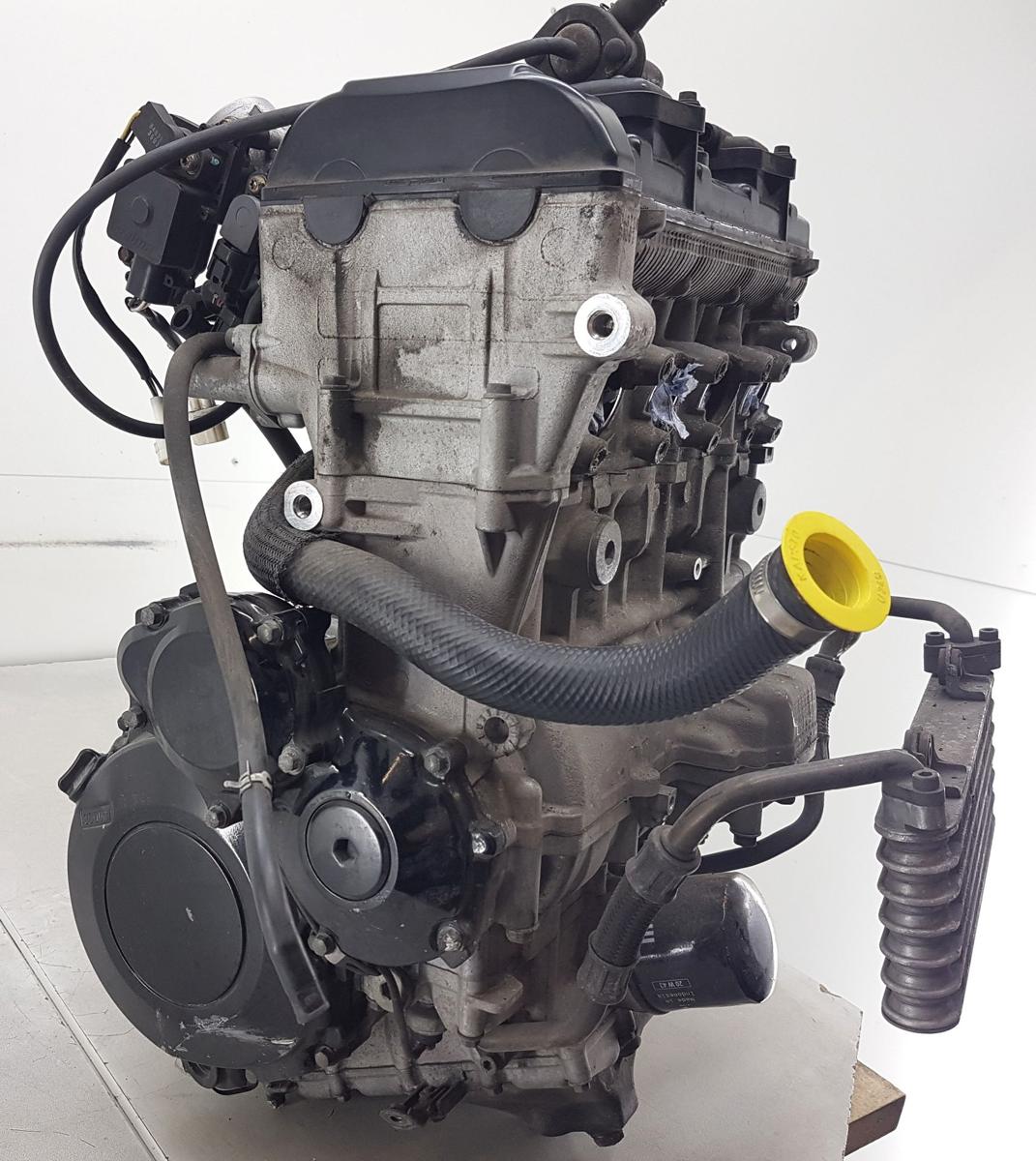 Suzuki GSX R1000 K3 Motor 988ccm 120kw T711123694 Bj03 Ersatzteilspender