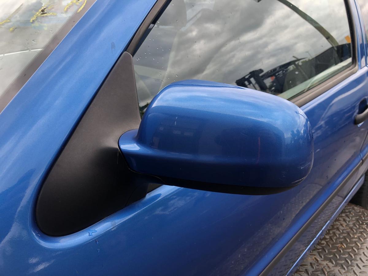 VW Polo 6N2 original Aussenspiegel links elektrisch A5M Mercatoblau Bj 2001