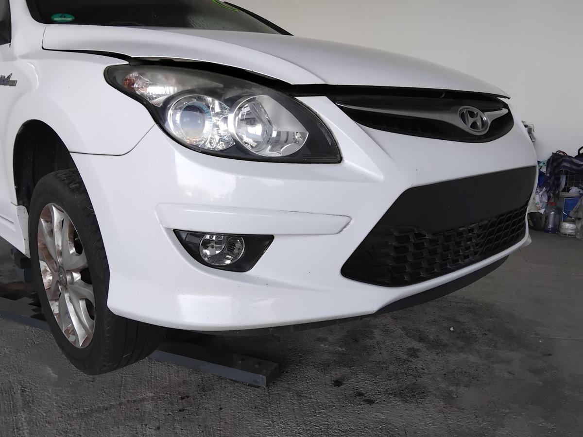 Hyundai i30 CW FD orig. Stoßstange Stossfänger vorn BJ2010 Modell 2010-2012