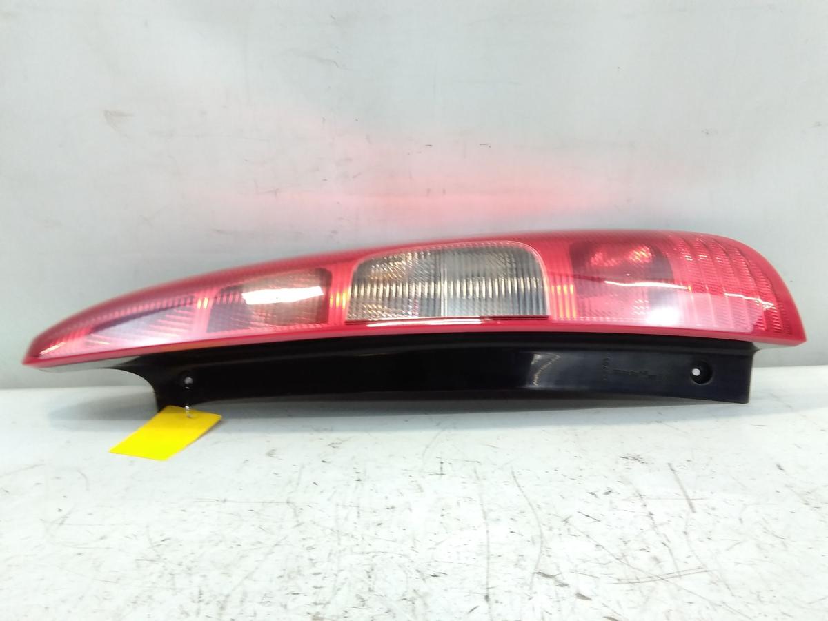 Mitsubishi Colt Z30 original Rückleuchte Heckleuchte rechts 5-türig BJ2004