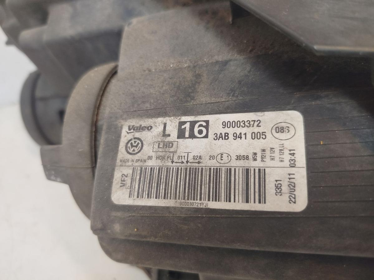 VW Passat 3C B7 Variant Scheinwerfer links Hauptscheinwerfer Halogen Tr&uuml;b Valeo