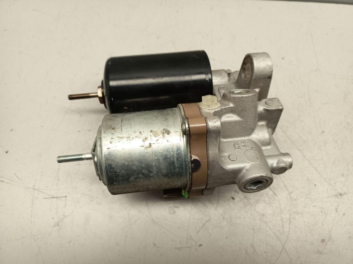 Toyota Auris E18 original Bremskraftverst&auml;rker ABS 4707012010 Hydraulik Bj 2013