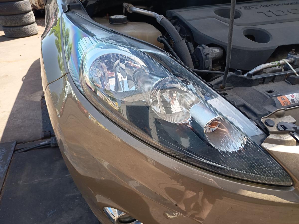 Ford Fiesta VI JA8 original Scheinwerfer rechts Halogen vor Facelift Bj 2012