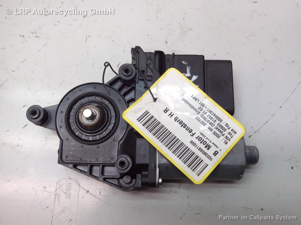 VW Passat B5 Variant BJ2005 Fensterhebermotor hinten rechts ohne Gestänge 3B9839752BF