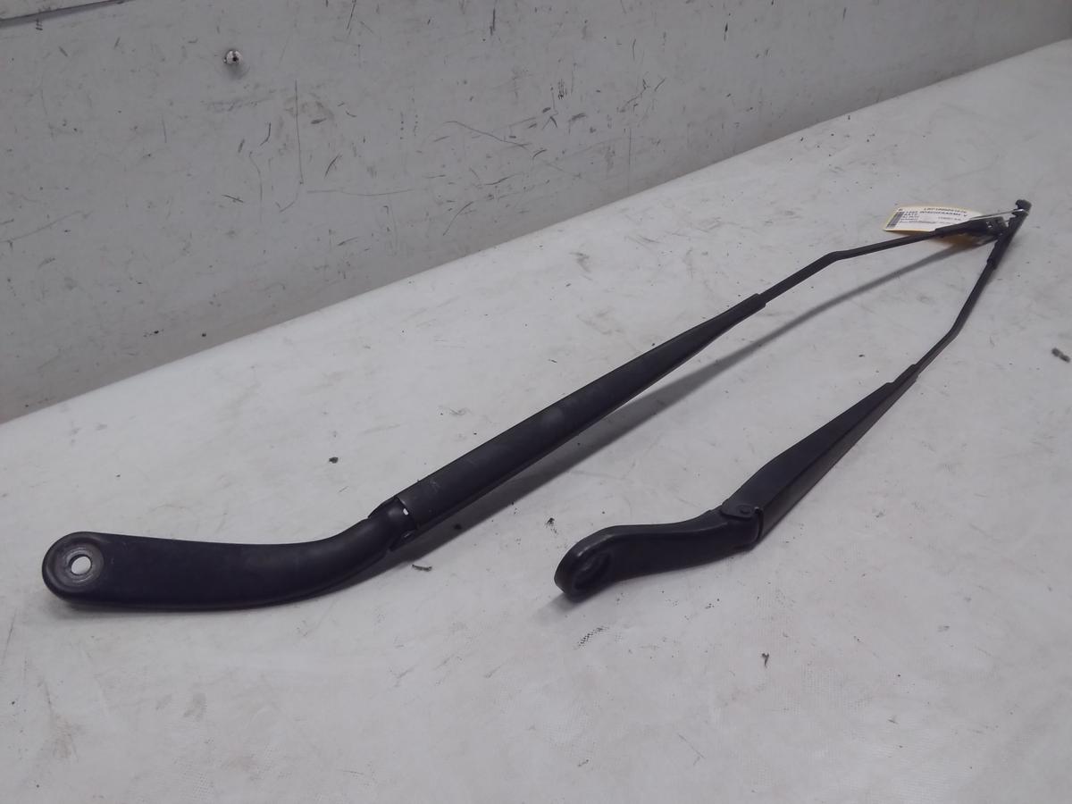 Mercedes Benz Vito 447 original Satz Wischerarme vorn Bj.2014