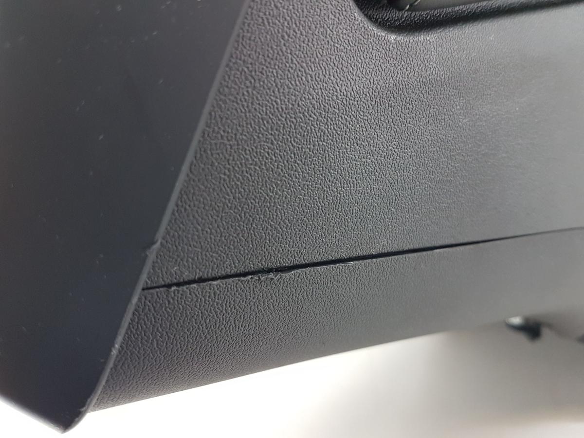 Tesla Model Y Mittelkonsole Bj23 1766201-00-A Mittelarmlehne dunkelgrau schwarz
