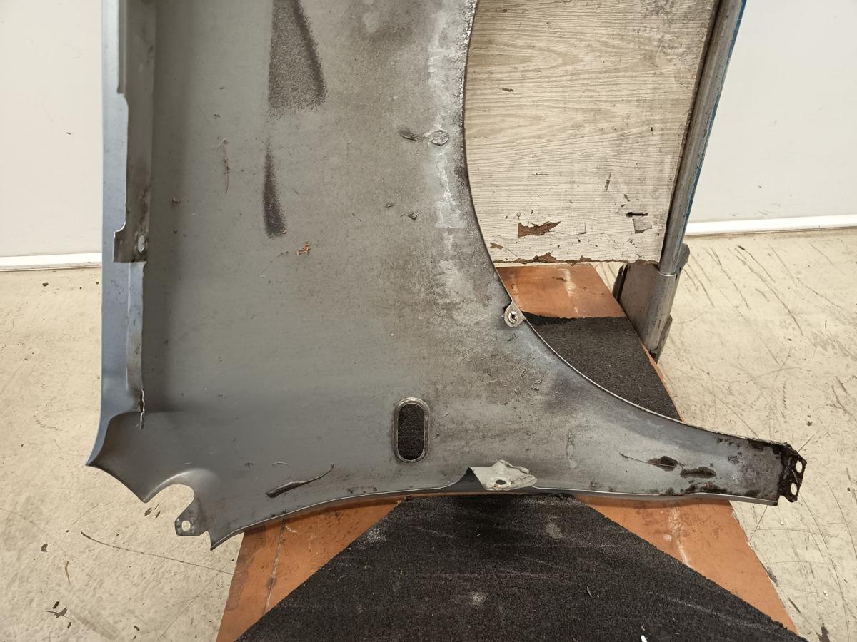 VW Polo 9N original Kotfl&uuml;gel links LA7W Silber Baujahr 2002