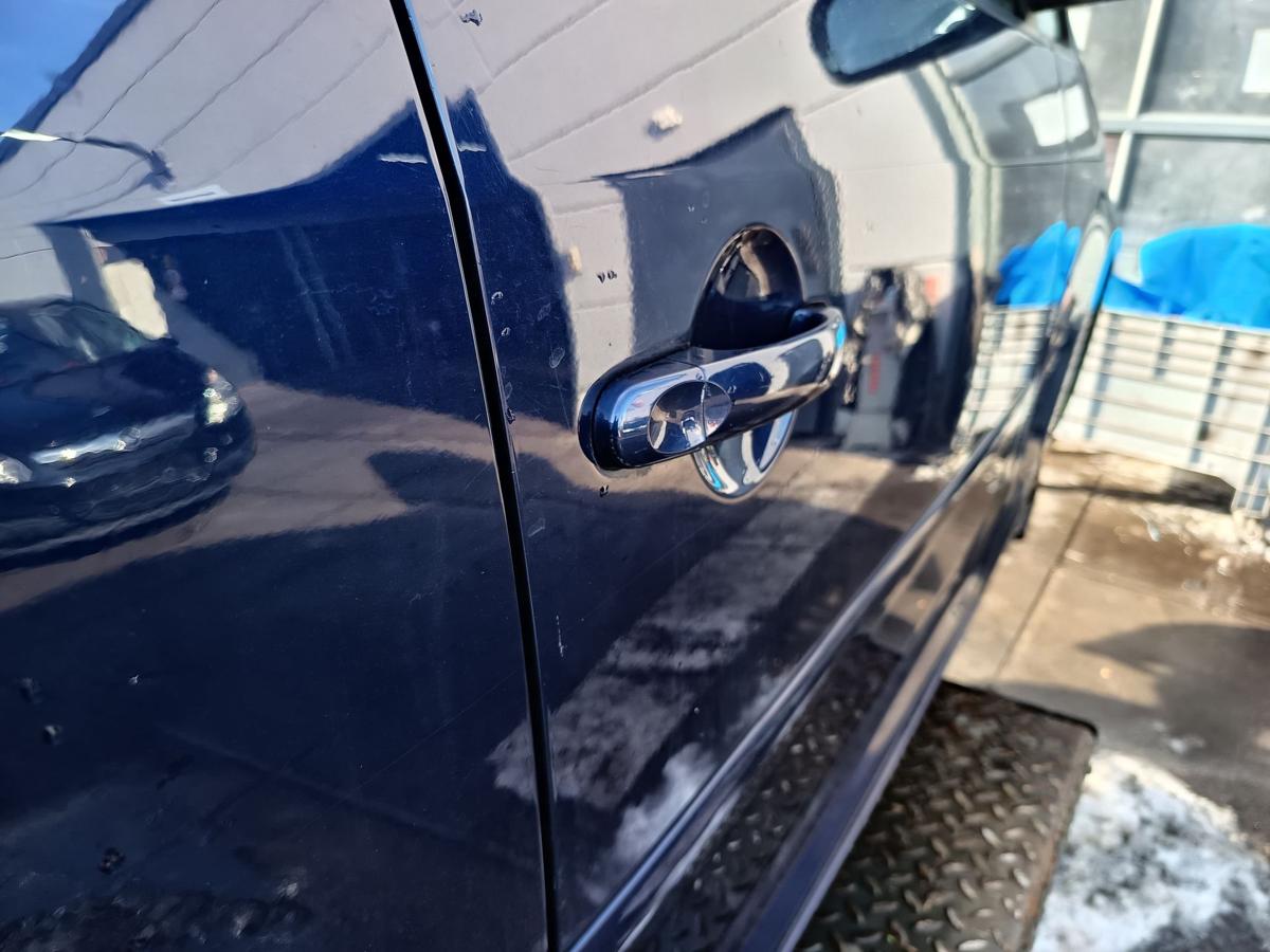 VW Touran 1T original T&uuml;r vorn rechts Beifahrer B5N Indigoblau Bj 2006