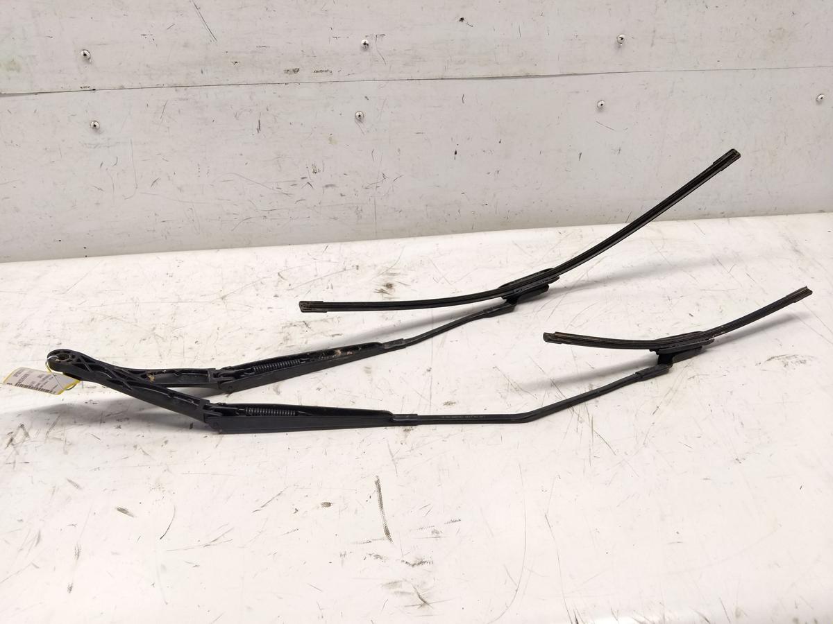 Tesla Model S Facelift original Satz Wischerarme vorn Bj.2019