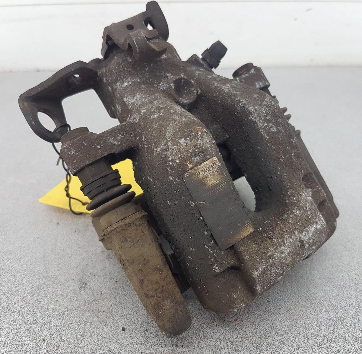 Opel Crossland X Bremssattel hinten rechts Bj2018 1,2 81kw