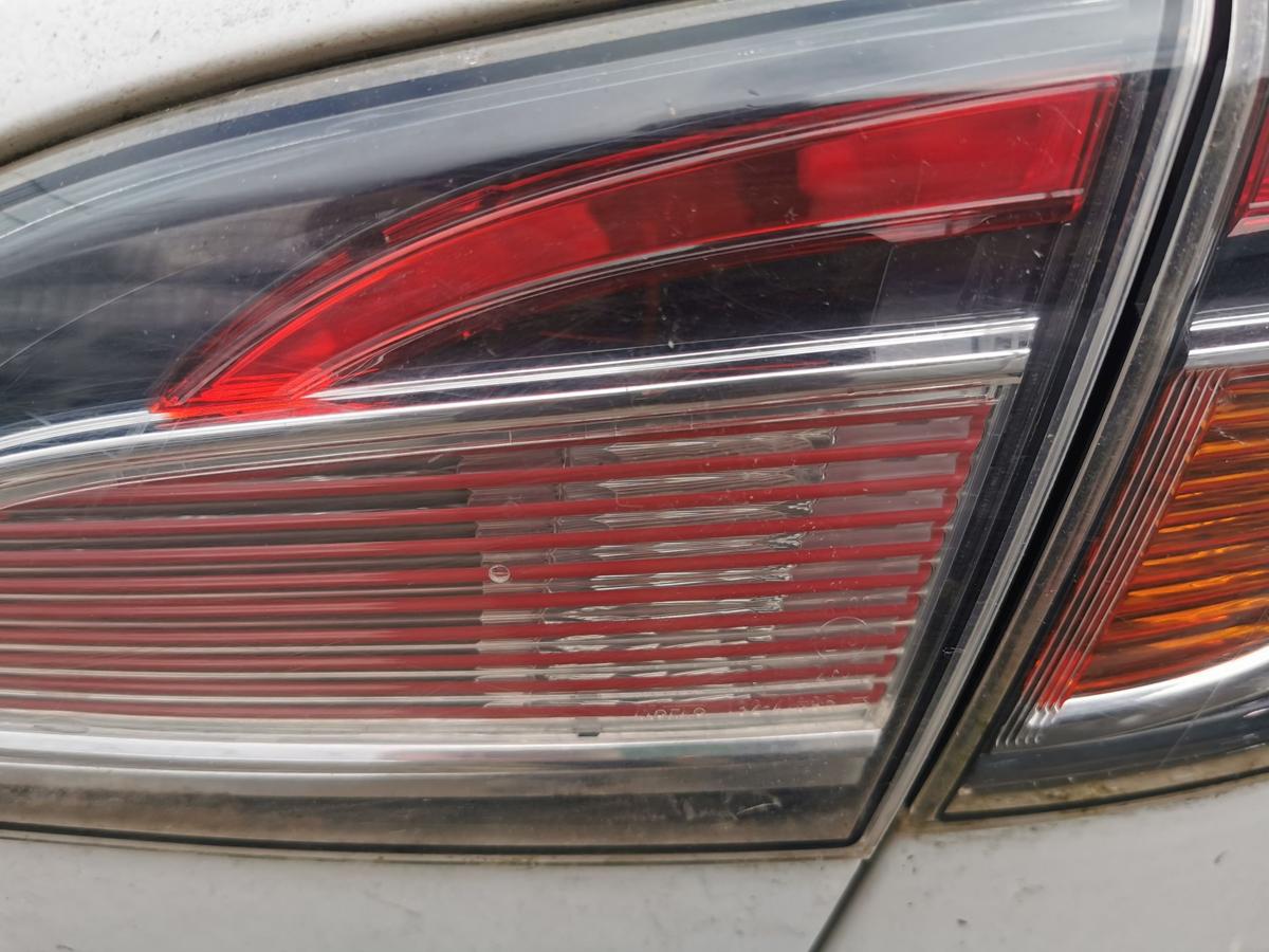 Mazda 6 GH Kombi Rückleuchte Schlussleuchte Rücklicht hinten innen rechts 10-12