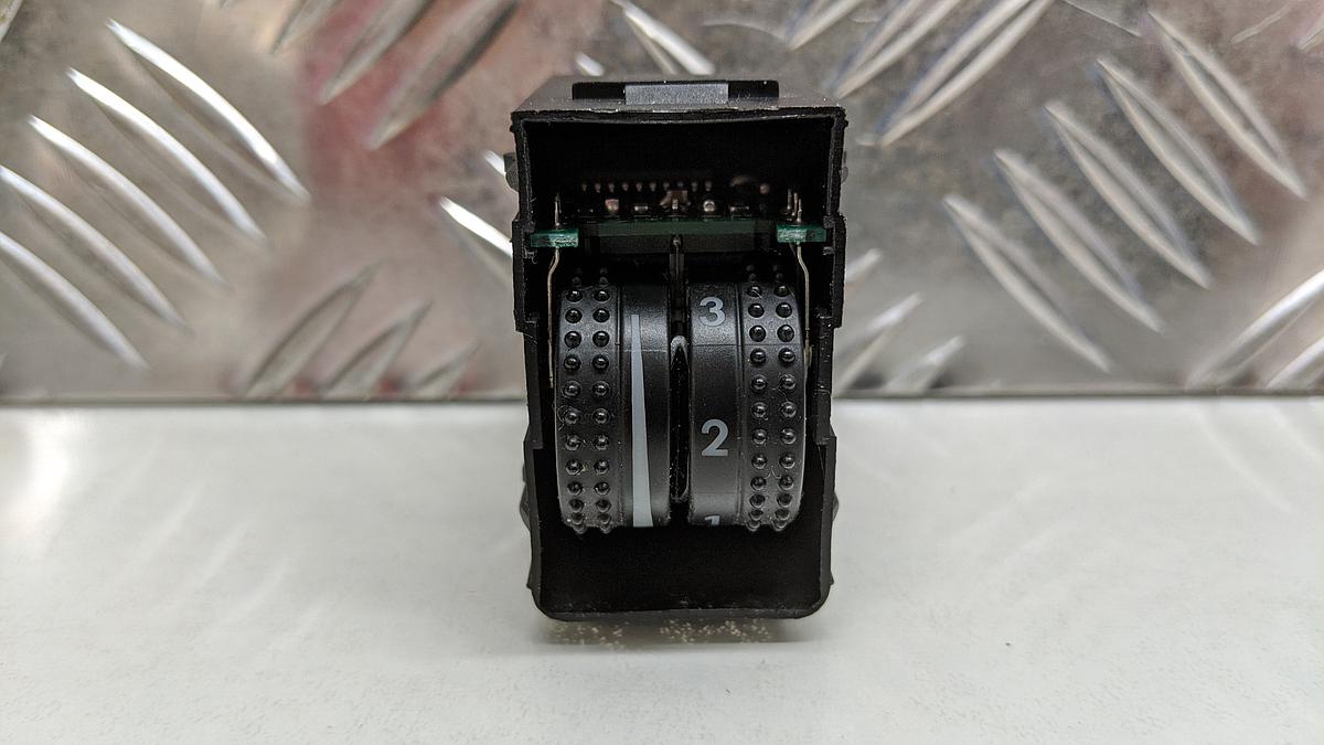 Skoda Fabia 6Y Regler Leuchtweiten LWR Regler Dimmer